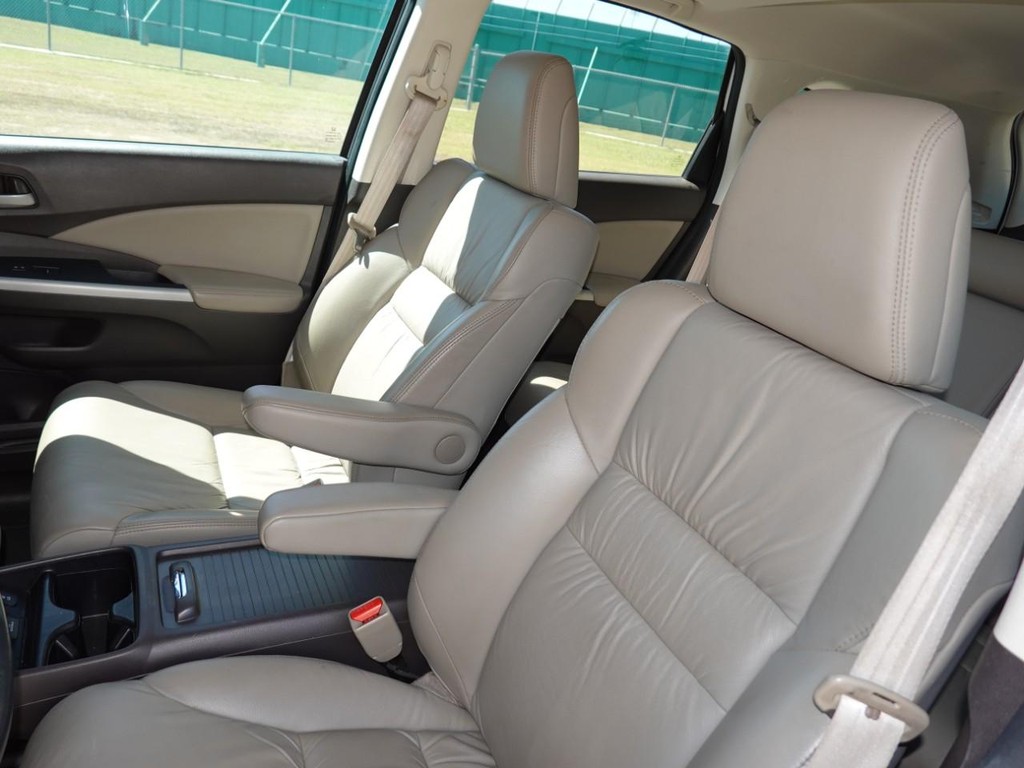 Honda CR-V Vehicle Full-screen Gallery Image 16