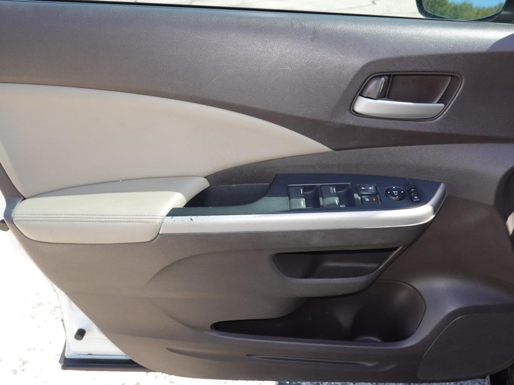 Honda CR-V Vehicle Full-screen Gallery Image 19
