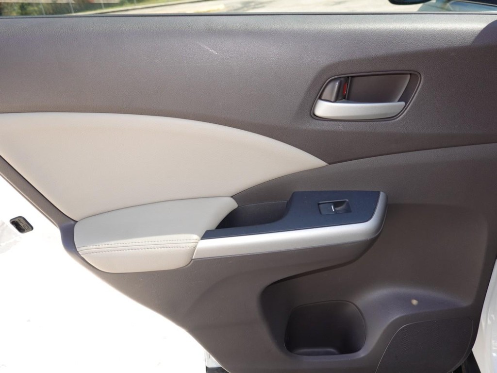 Honda CR-V Vehicle Full-screen Gallery Image 21