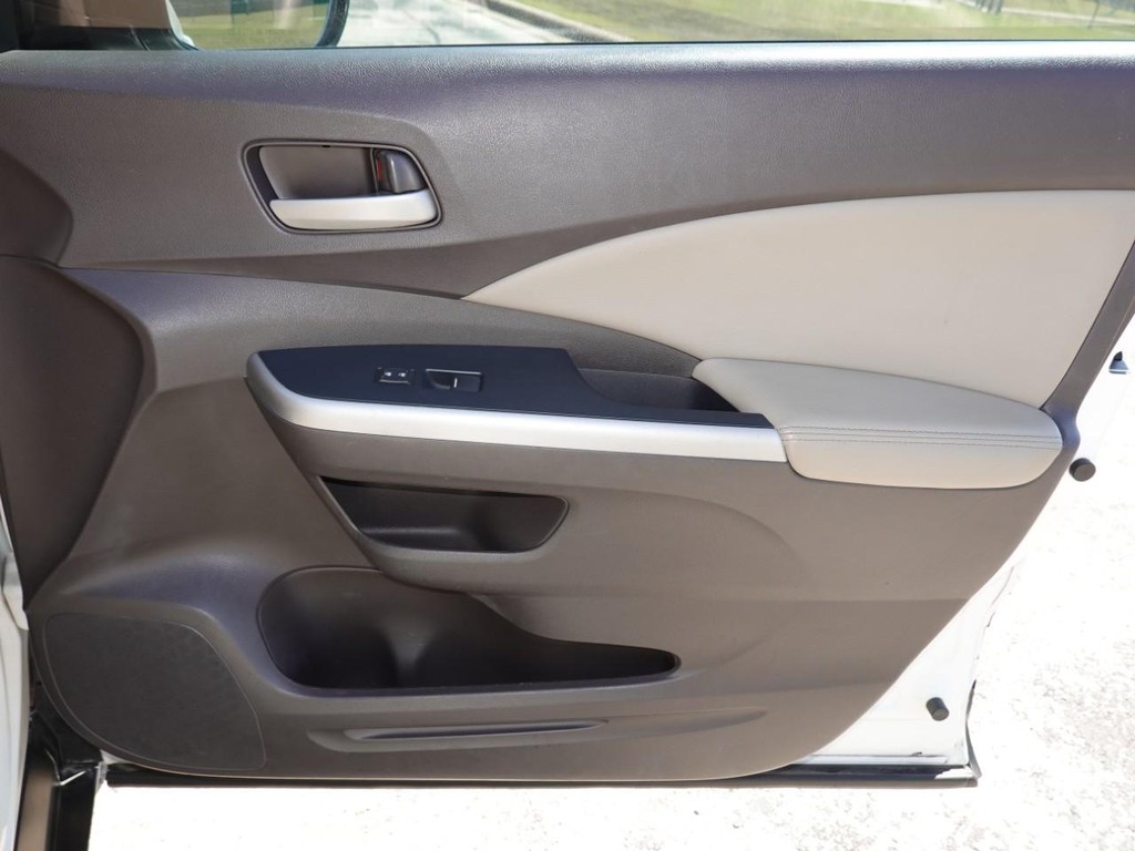 Honda CR-V Vehicle Full-screen Gallery Image 24