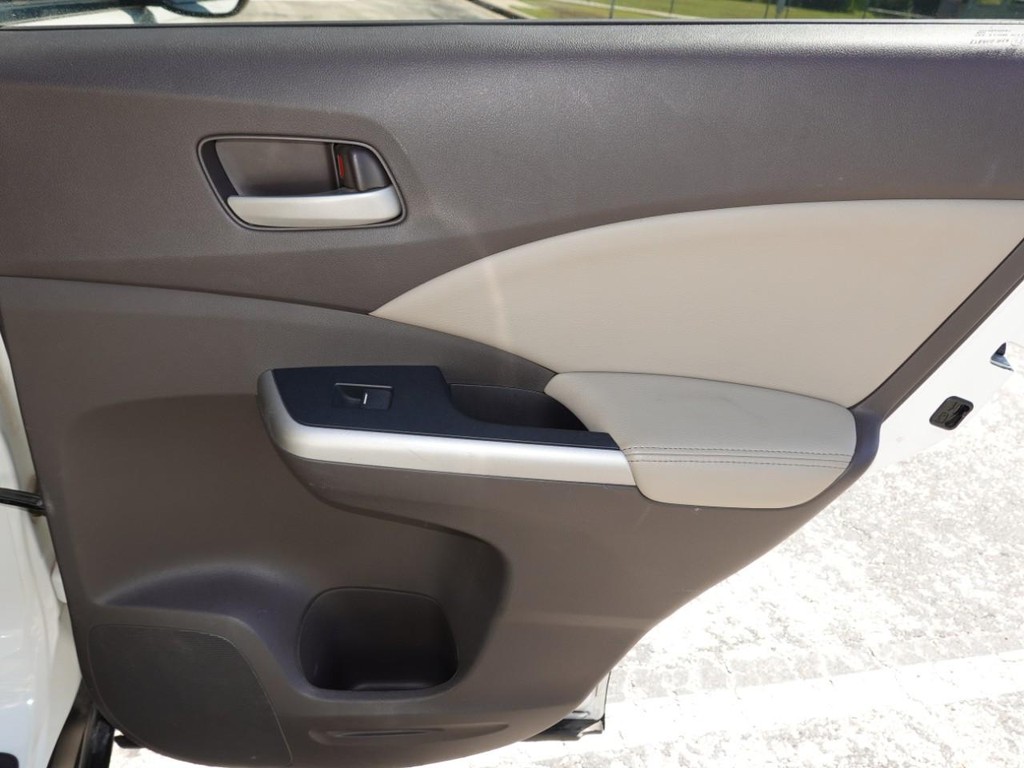 Honda CR-V Vehicle Full-screen Gallery Image 26