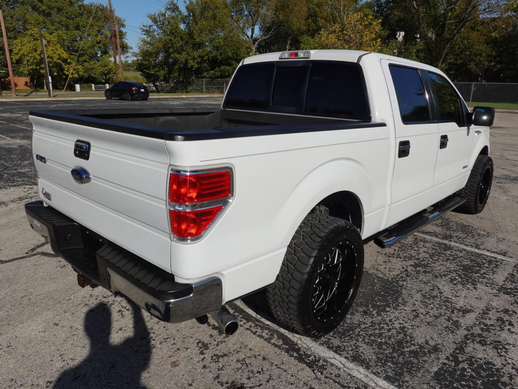 Ford F-150 Vehicle Full-screen Gallery Image 08