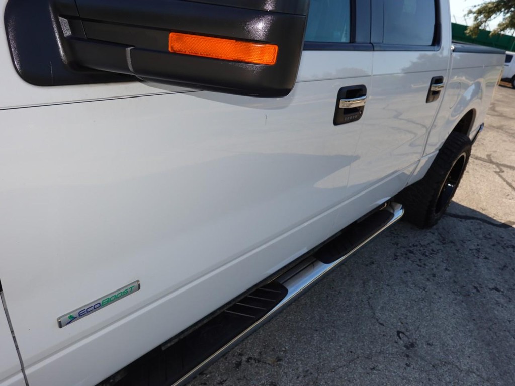 Ford F-150 Vehicle Full-screen Gallery Image 11