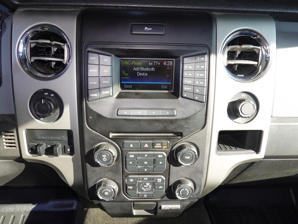 Ford F-150 Vehicle Full-screen Gallery Image 15