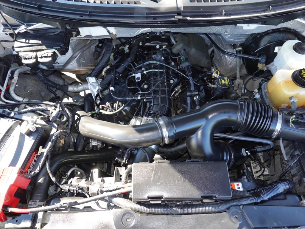 Ford F-150 Vehicle Full-screen Gallery Image 28