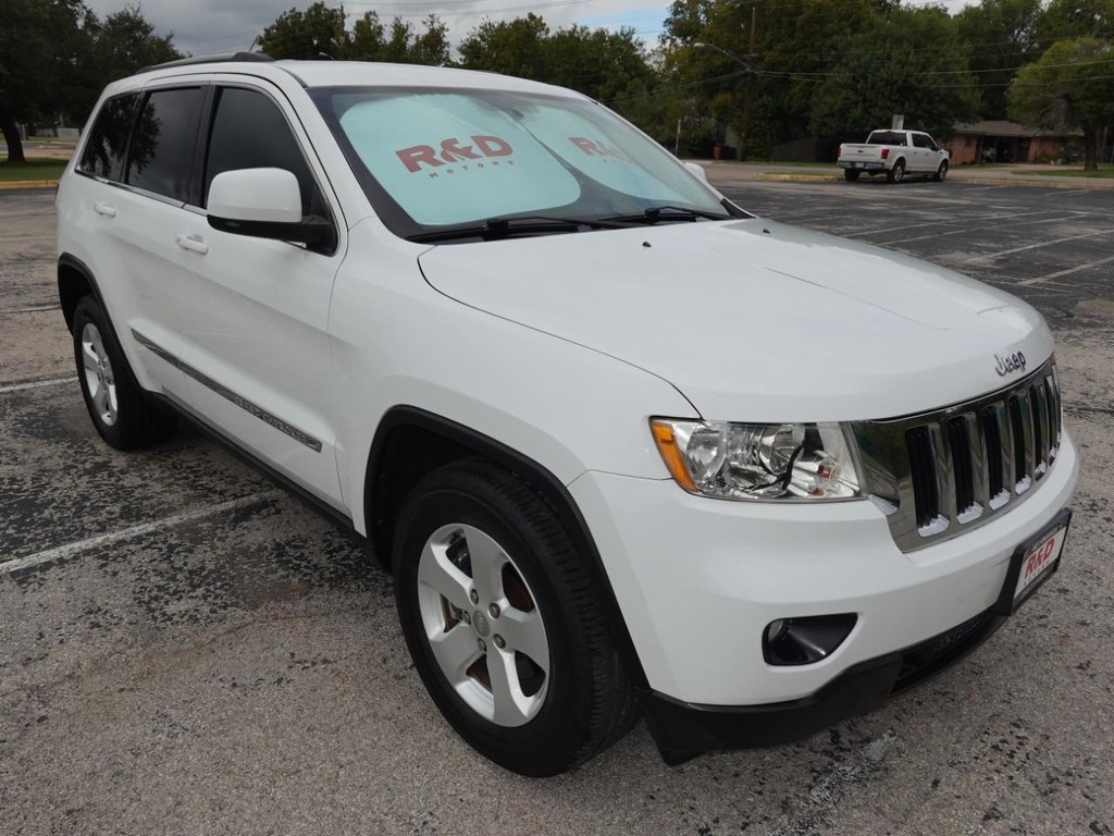Jeep Grand Cherokee Vehicle Full-screen Gallery Image 01