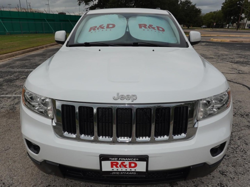 Jeep Grand Cherokee Vehicle Full-screen Gallery Image 02