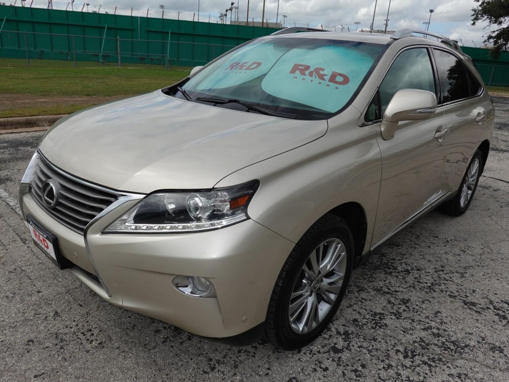 Lexus RX 350 Vehicle Full-screen Gallery Image 03
