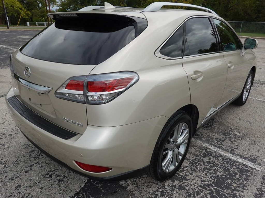 Lexus RX 350 Vehicle Full-screen Gallery Image 07