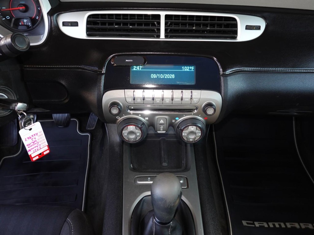 Chevrolet Camaro Vehicle Full-screen Gallery Image 14