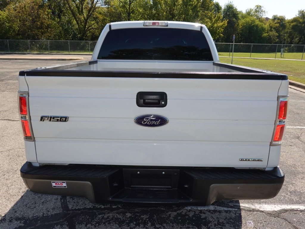 Ford F-150 Vehicle Full-screen Gallery Image 06