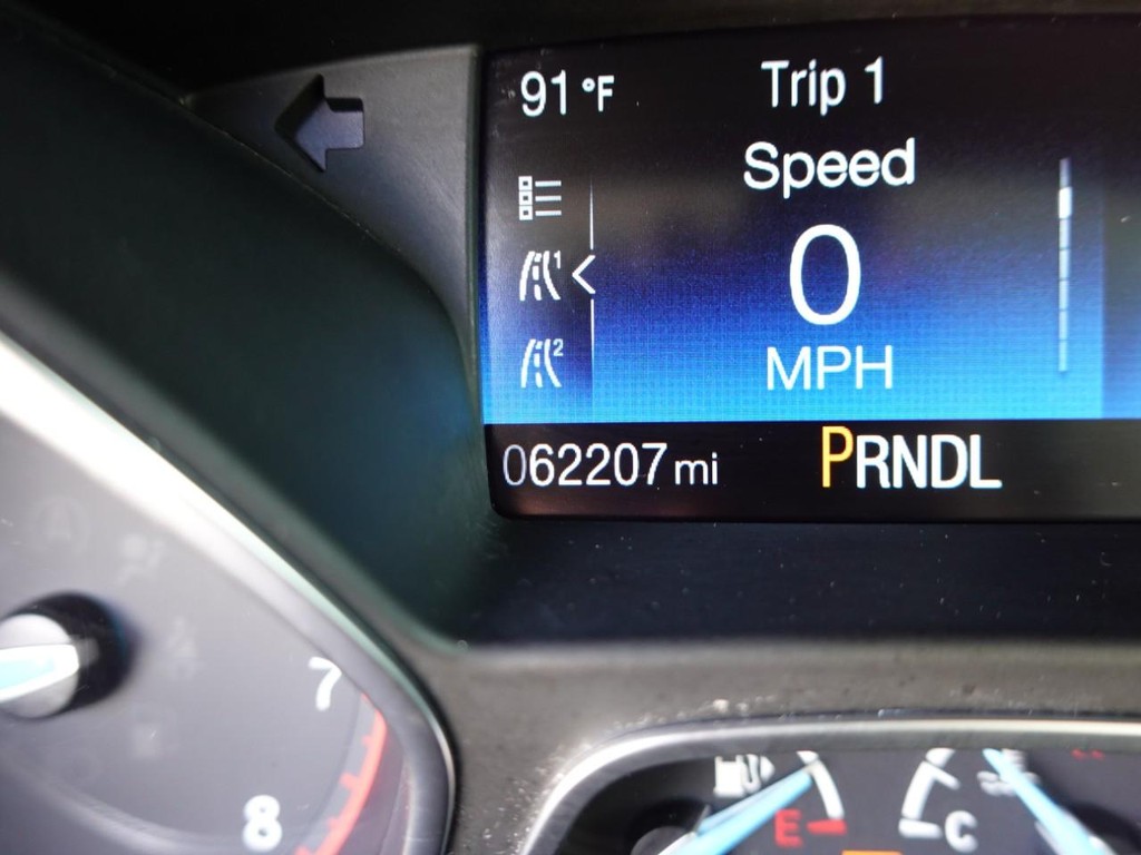 Ford Focus Vehicle Full-screen Gallery Image 12