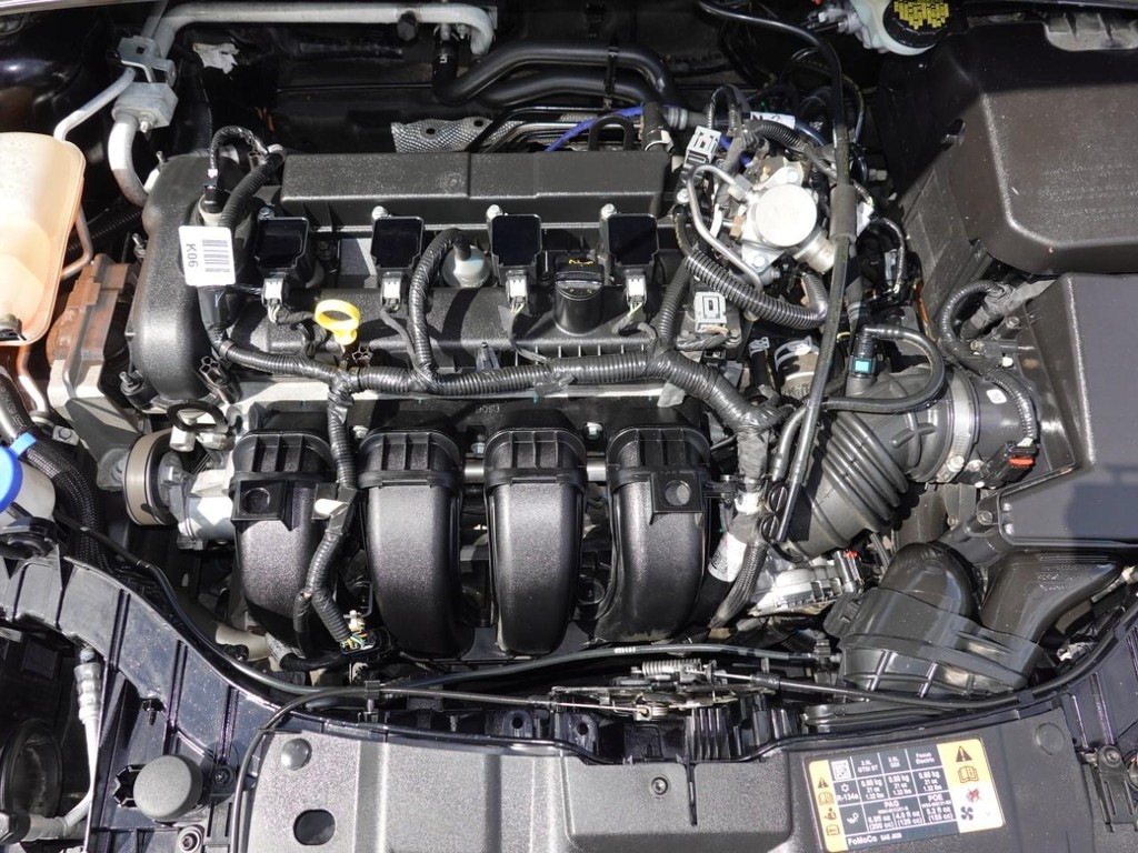 Ford Focus Vehicle Full-screen Gallery Image 28