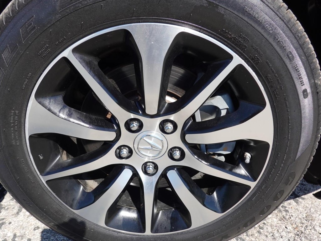 Acura TLX Vehicle Full-screen Gallery Image 09