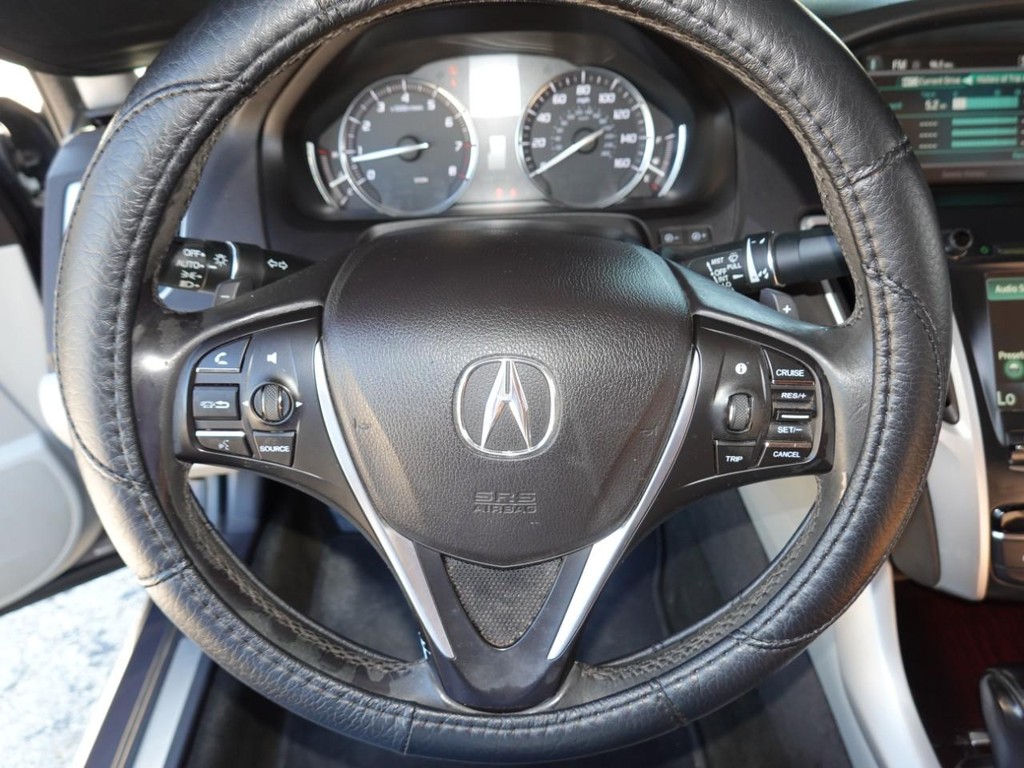 Acura TLX Vehicle Full-screen Gallery Image 13