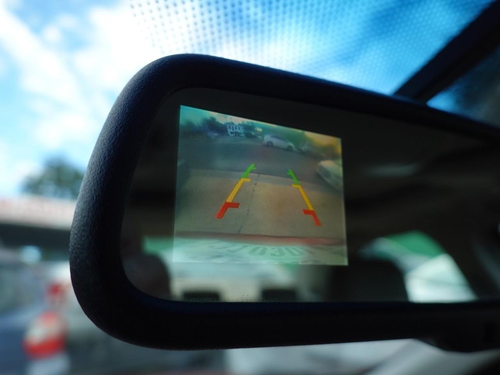 Ford Fusion Vehicle Full-screen Gallery Image 15