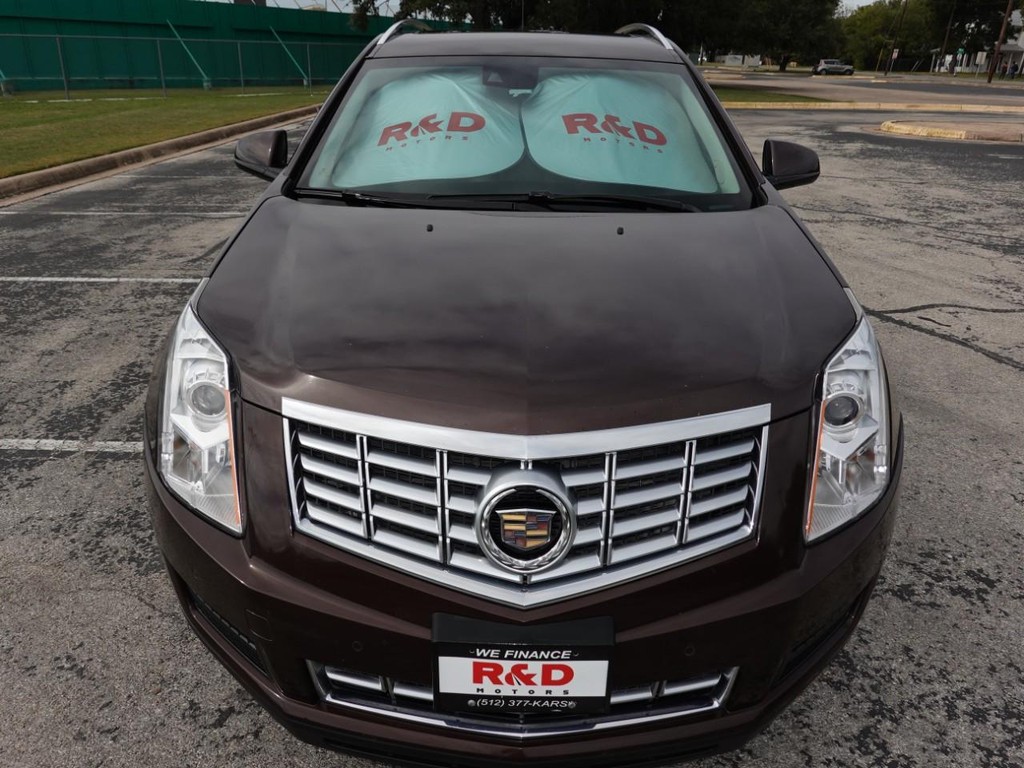 Cadillac SRX Vehicle Full-screen Gallery Image 02