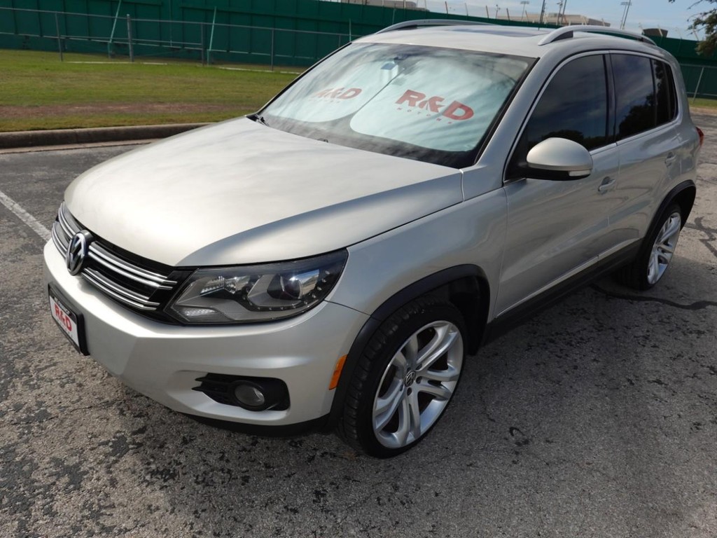Volkswagen Tiguan Vehicle Full-screen Gallery Image 03
