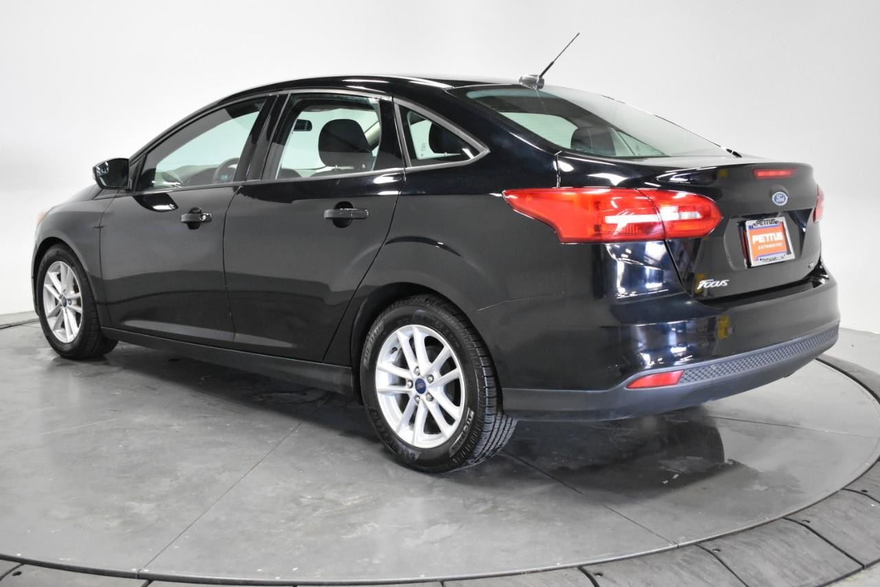 2017 Shadow Black Ford Focus SE FWD Sedan