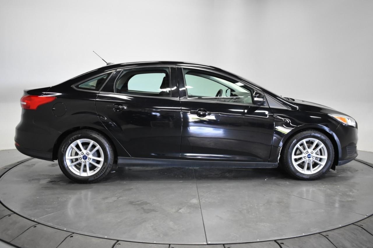 2017 Shadow Black Ford Focus SE FWD Sedan
