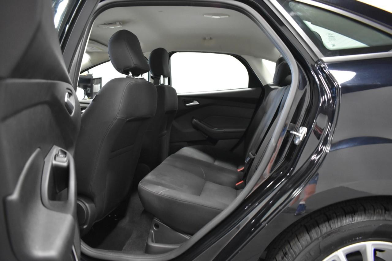 2017 Shadow Black Ford Focus SE FWD Sedan