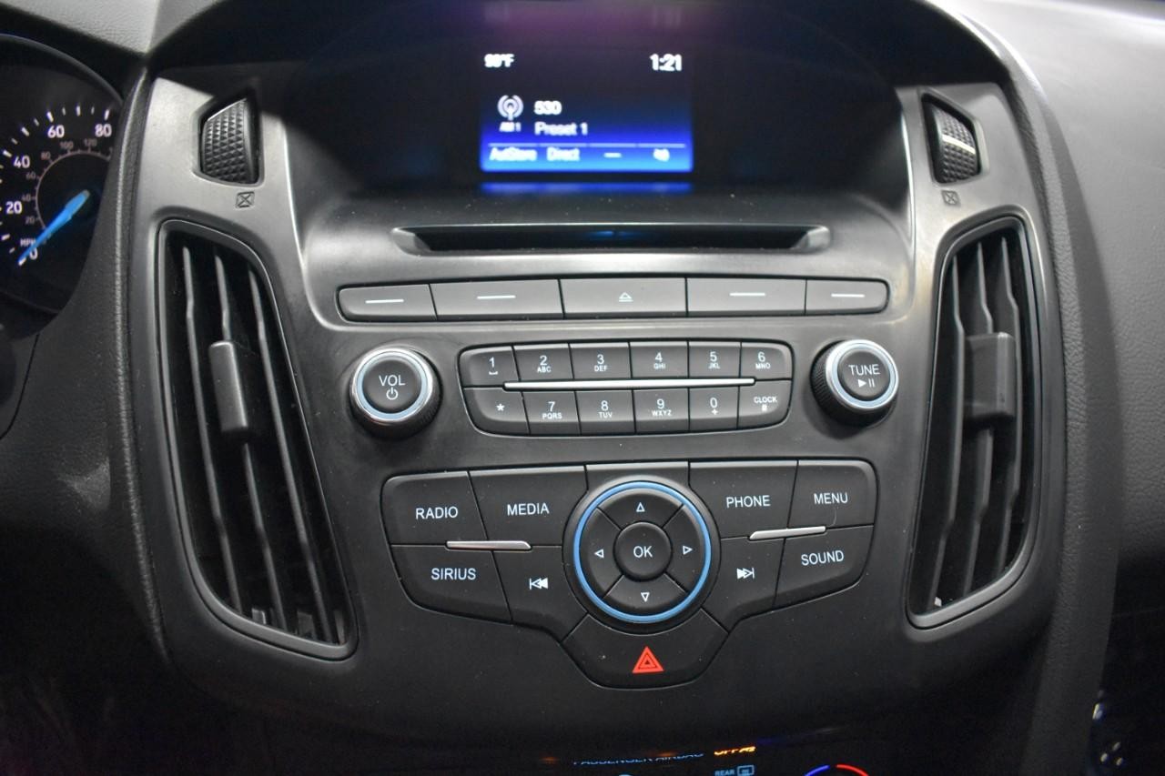 2017 Shadow Black Ford Focus SE FWD Sedan