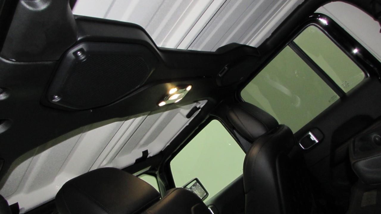 2023 Black Clearcoat Jeep Gladiator Mojave 4X4 Truck