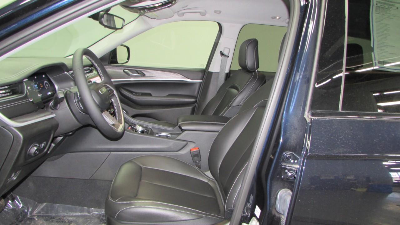 2023 Midnight Sky Jeep Grand Cherokee Limited 4X4 SUV