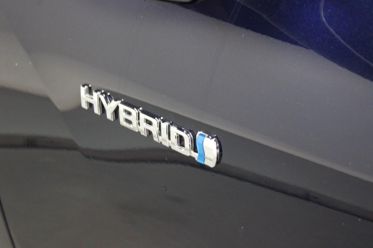 2021 Toyota Highlander Hybrid XLE photo
