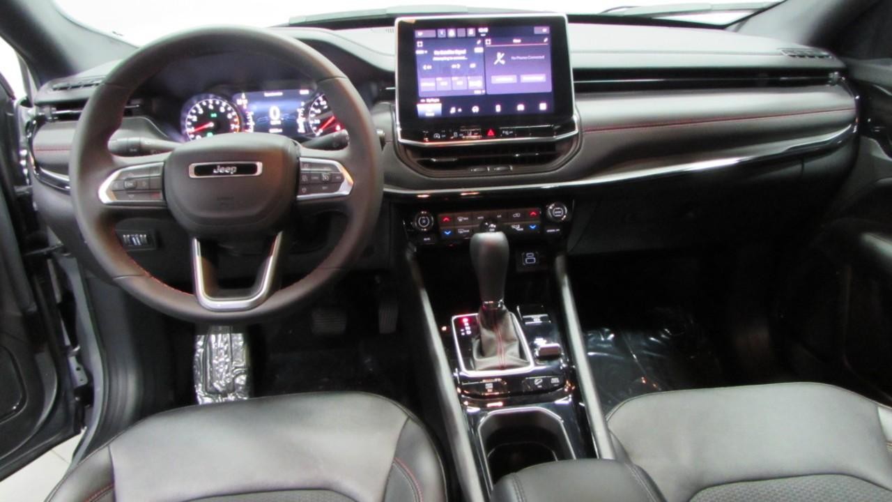 2024 Billet Silver Jeep Compass Trailhawk 4X4 SUV