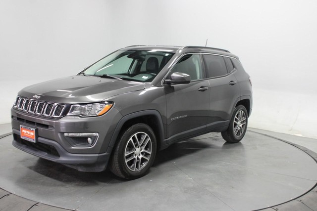 Used 2018 Jeep Compass Latitude with VIN 3C4NJCBB3JT414333 for sale in De Soto, MO