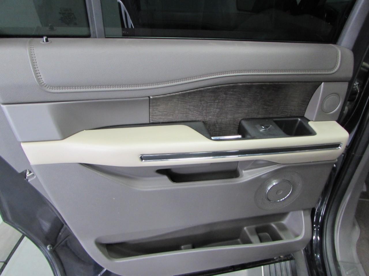 2020 Agate Black Ford Expedition Max Limited 4X4 SUV