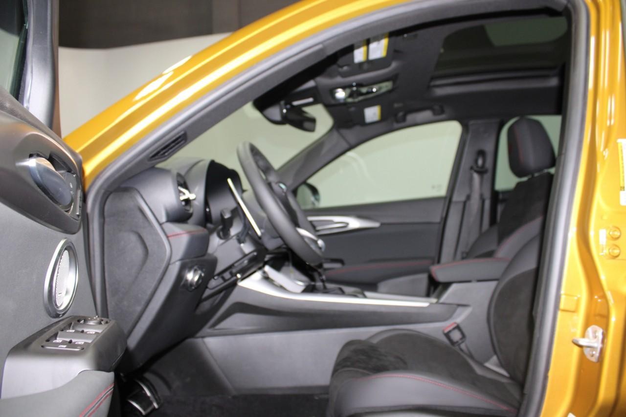 2024 Acapulco Gold Dodge Hornet R/T Plus AWD SUV