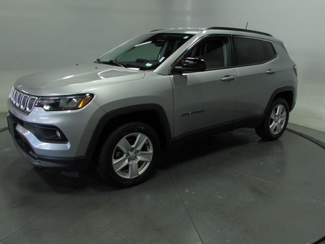 Used 2022 Jeep Compass Latitude with VIN 3C4NJDBB4NT136036 for sale in De Soto, MO