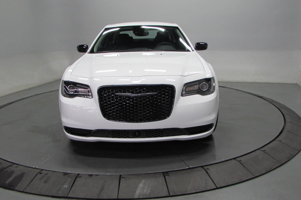 2023 Bright White Clearcoat Chrysler 300 Touring RWD Sedan