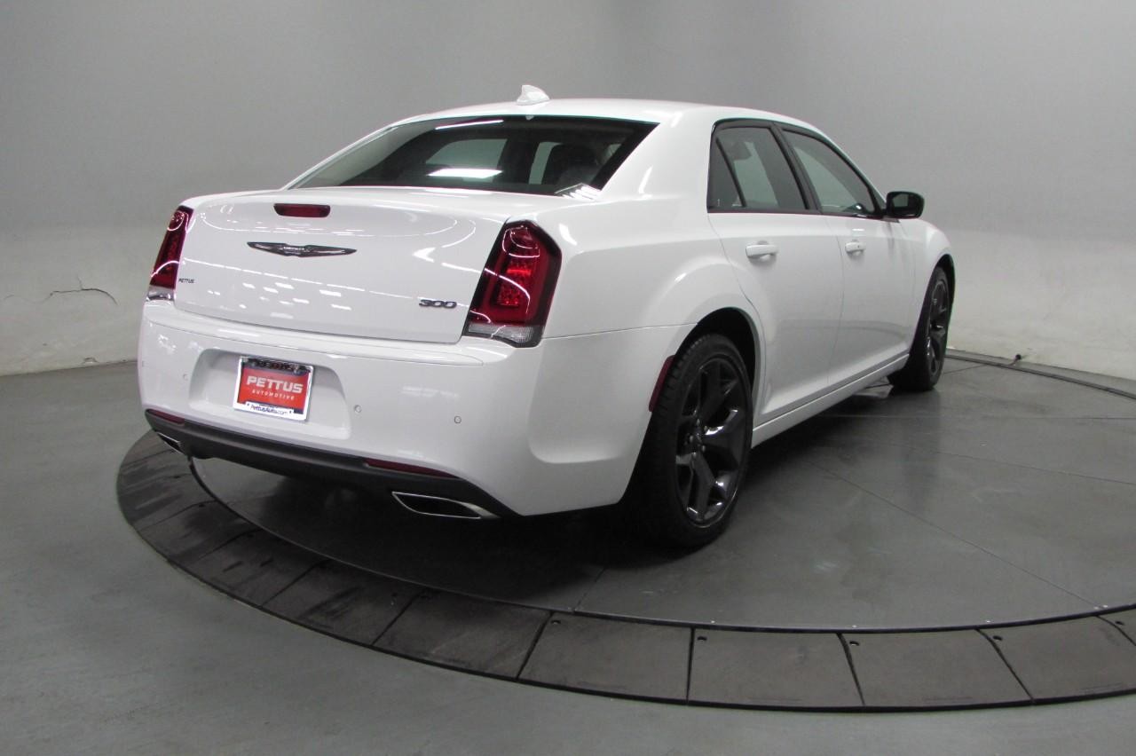 2023 Bright White Clearcoat Chrysler 300 Touring RWD Sedan