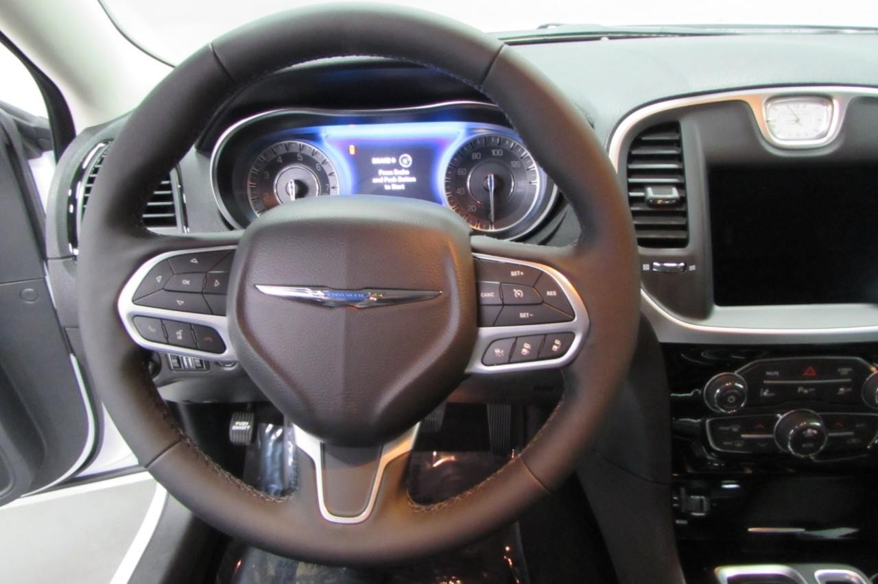 2023 Bright White Clearcoat Chrysler 300 Touring RWD Sedan