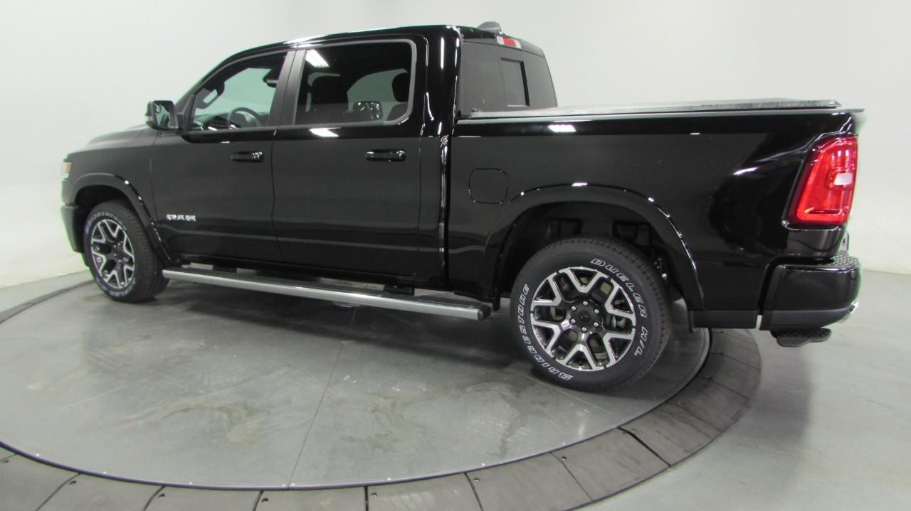 2025 Diam Black Ram 1500 Laramie 4X4 Truck