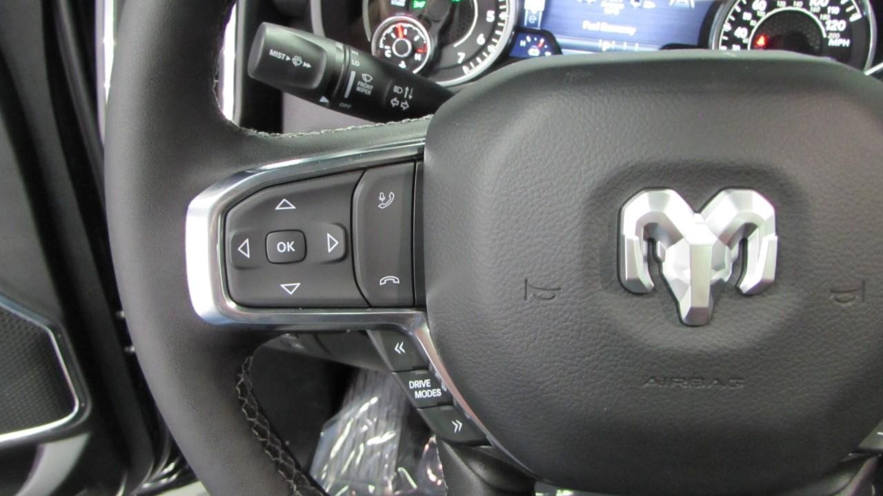 2025 Diam Black Ram 1500 Laramie 4X4 Truck