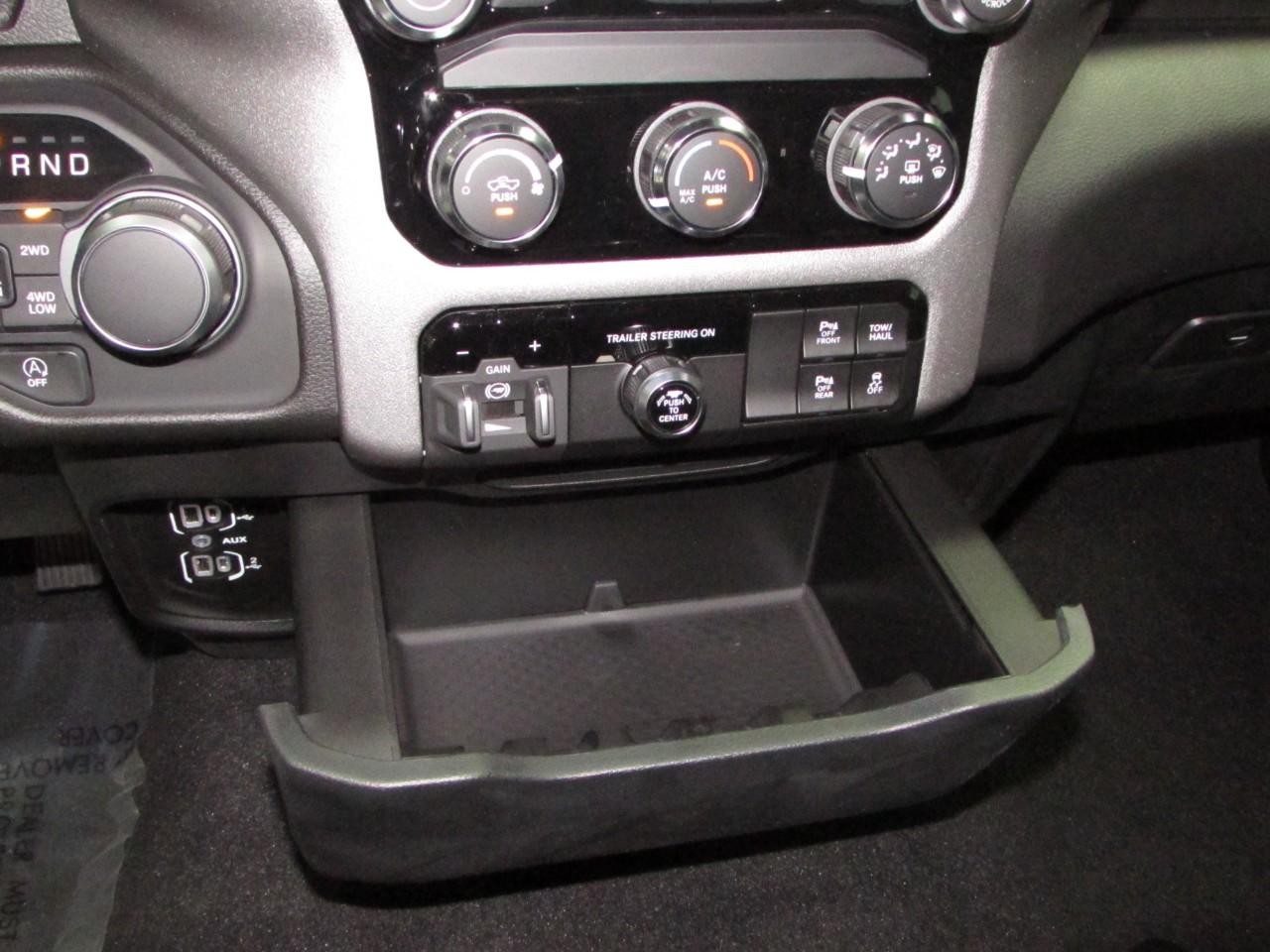 2025 Billet Silver Metallic Clearcoat Ram 1500 Tradesman 4X4 Truck