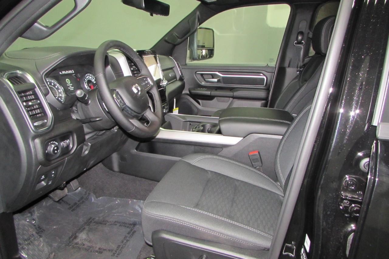 2025 Diam Black Ram 1500 Big Horn/Lone Star 4X4 Truck