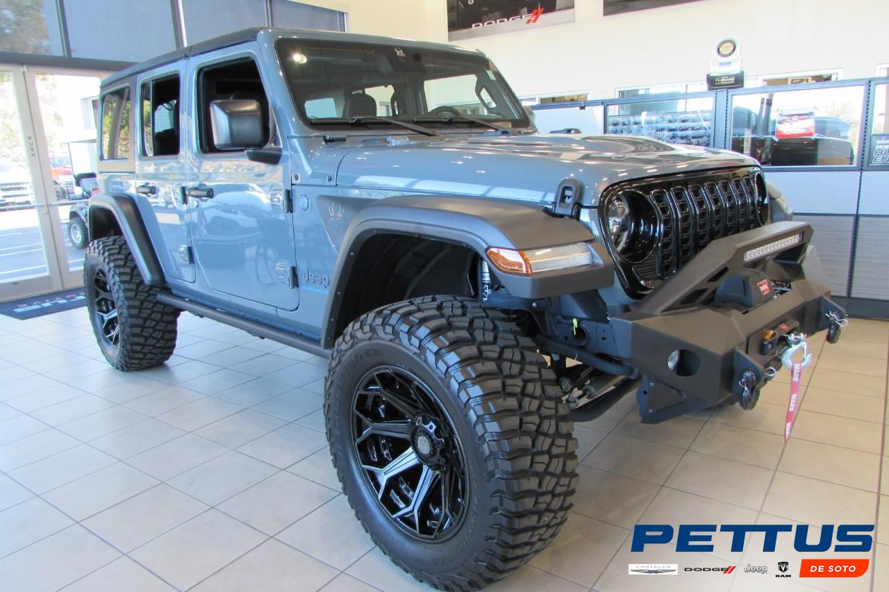 2024 Anvil Clear Coat Jeep Wrangler 4xe Willys 4xe SUV