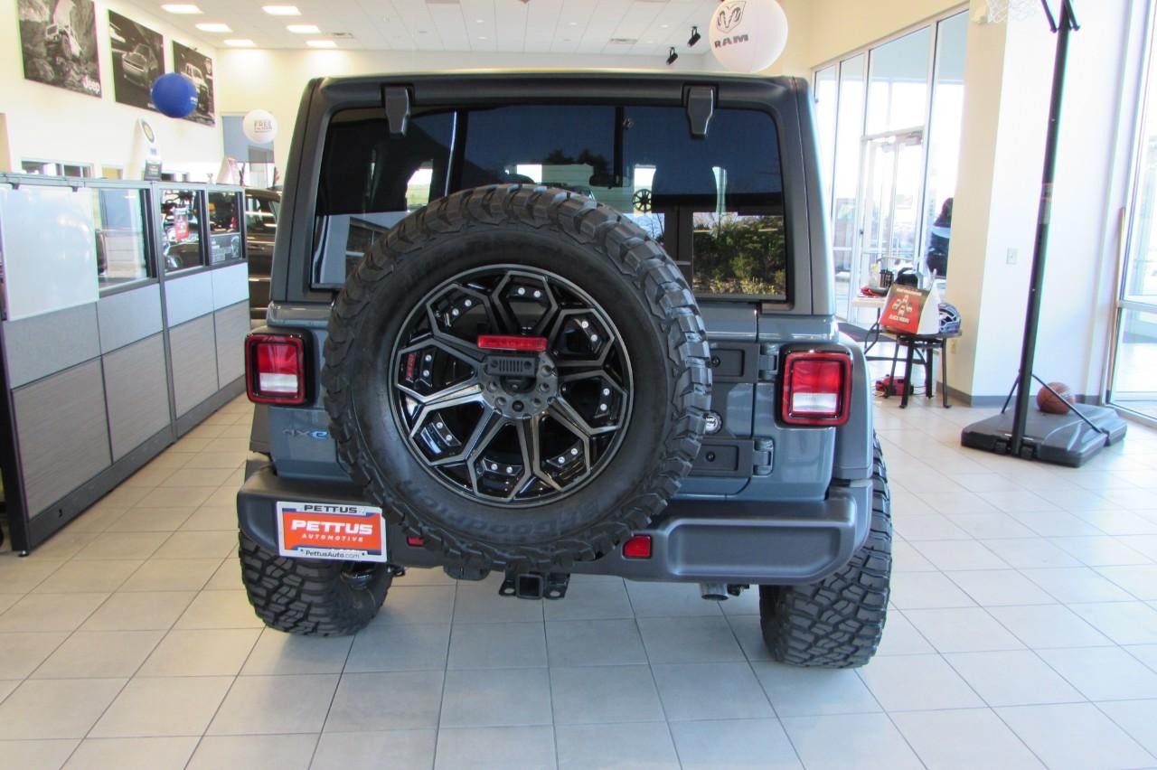 2024 Anvil Clear Coat Jeep Wrangler 4xe Willys 4xe 4X4 SUV