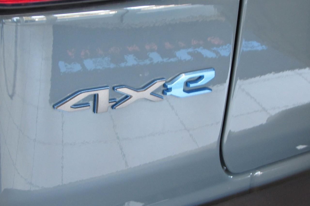 2024 Anvil Clear Coat Jeep Wrangler 4xe Willys 4xe 4X4 SUV