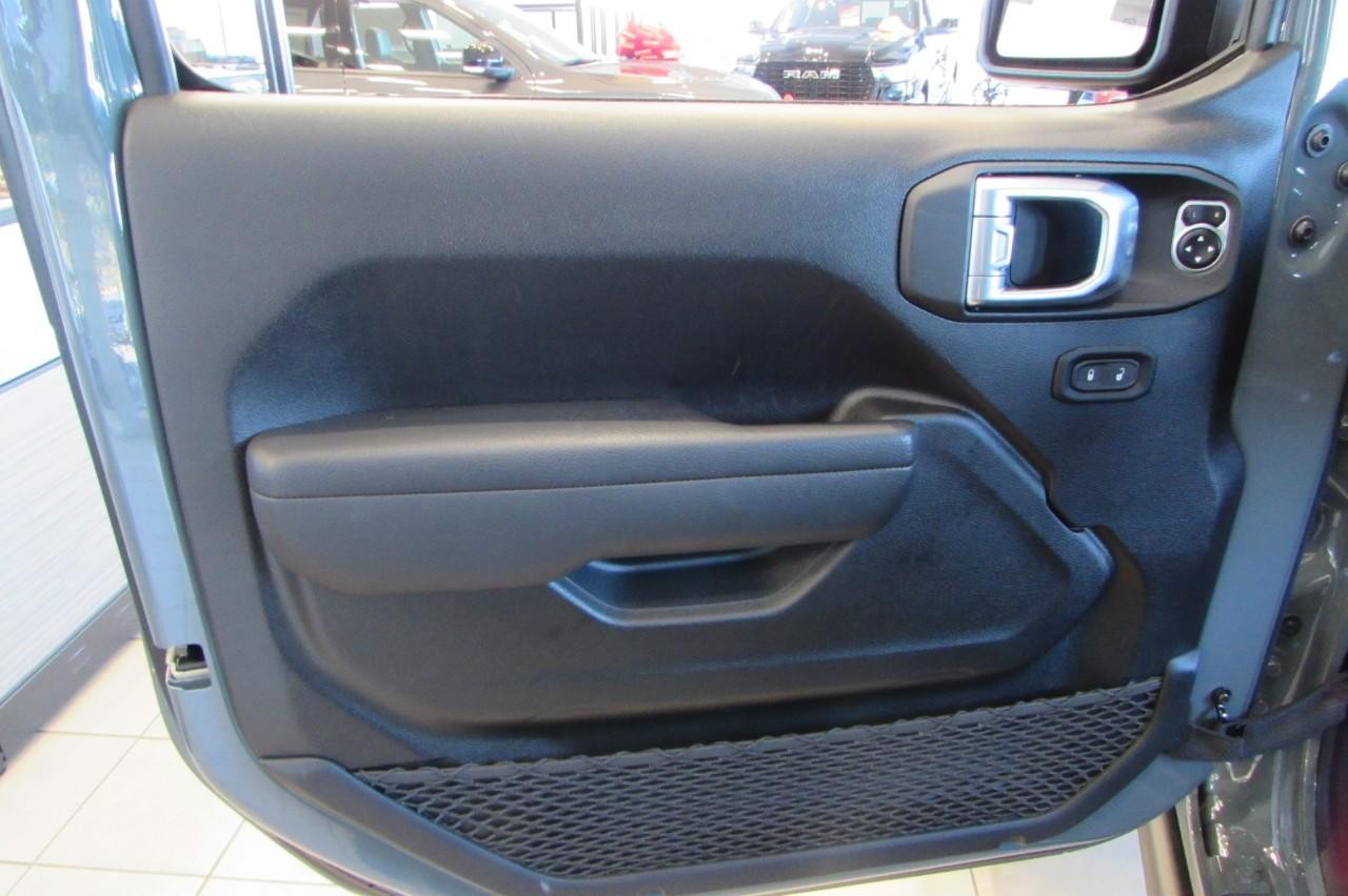 2024 Anvil Clear Coat Jeep Wrangler 4xe Willys 4xe 4X4 SUV