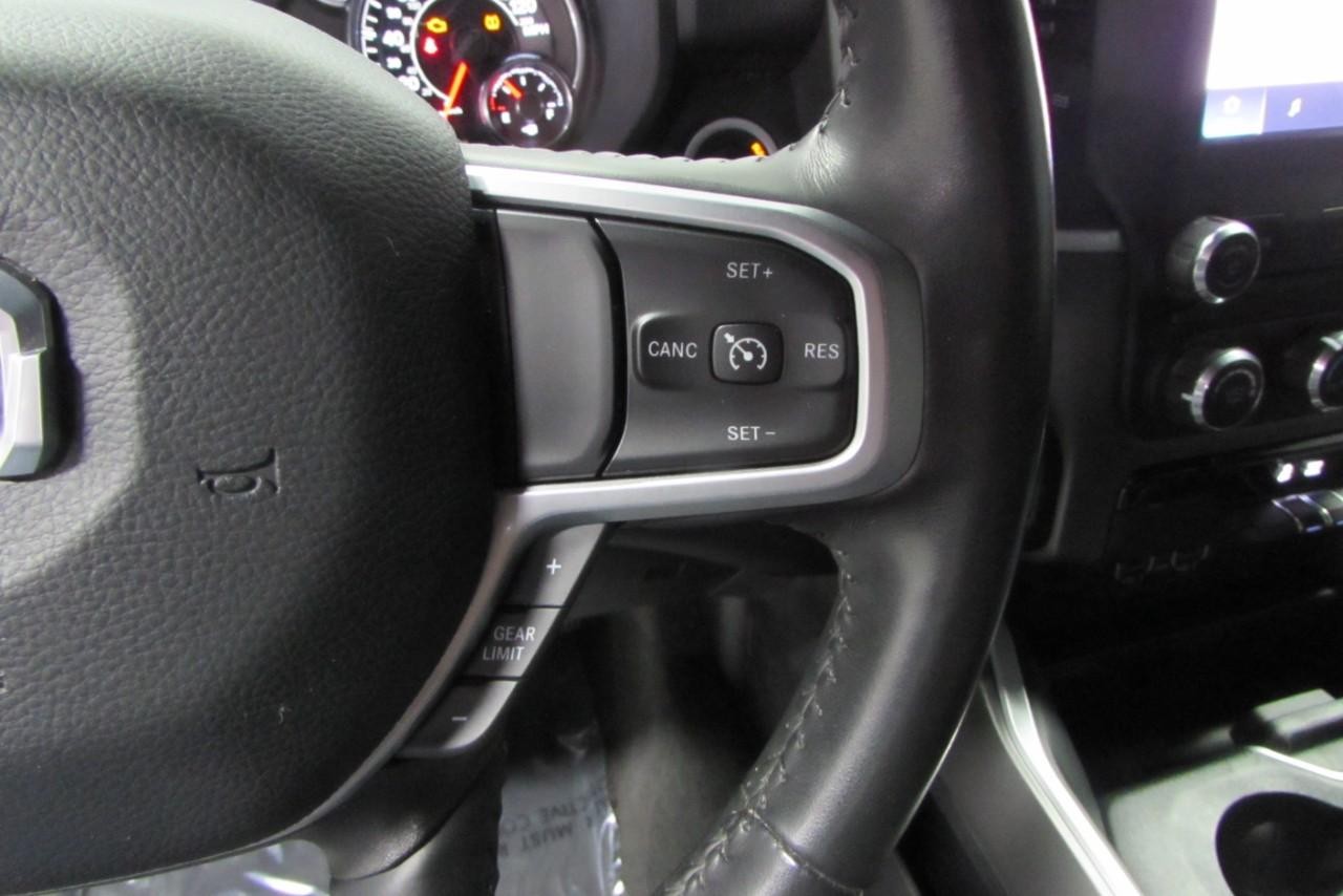 2022 Diamond Black Crystal Pearlcoat Ram 1500 Big Horn/Lone Star 4X4 Truck