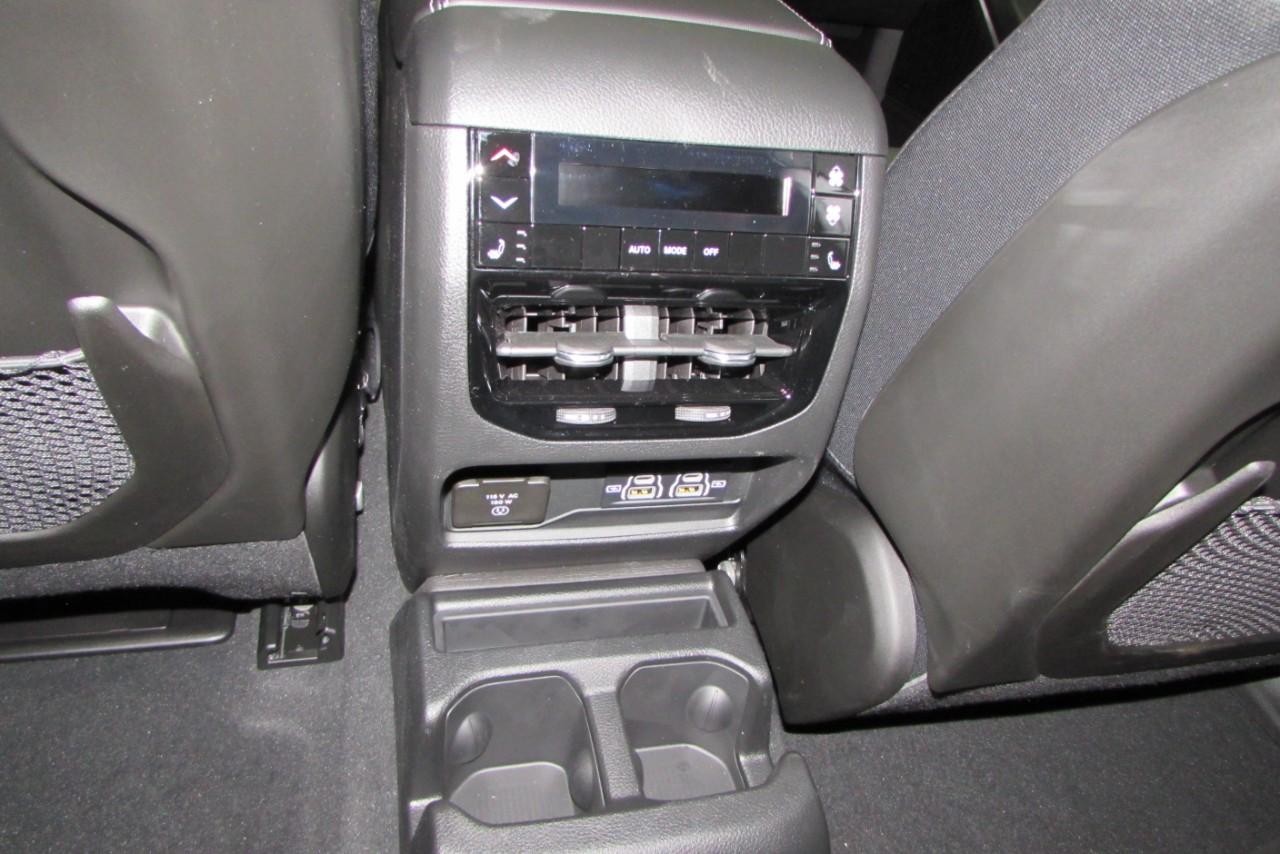 2025 Diam Black Jeep Grand Cherokee L Limited 4X4 SUV