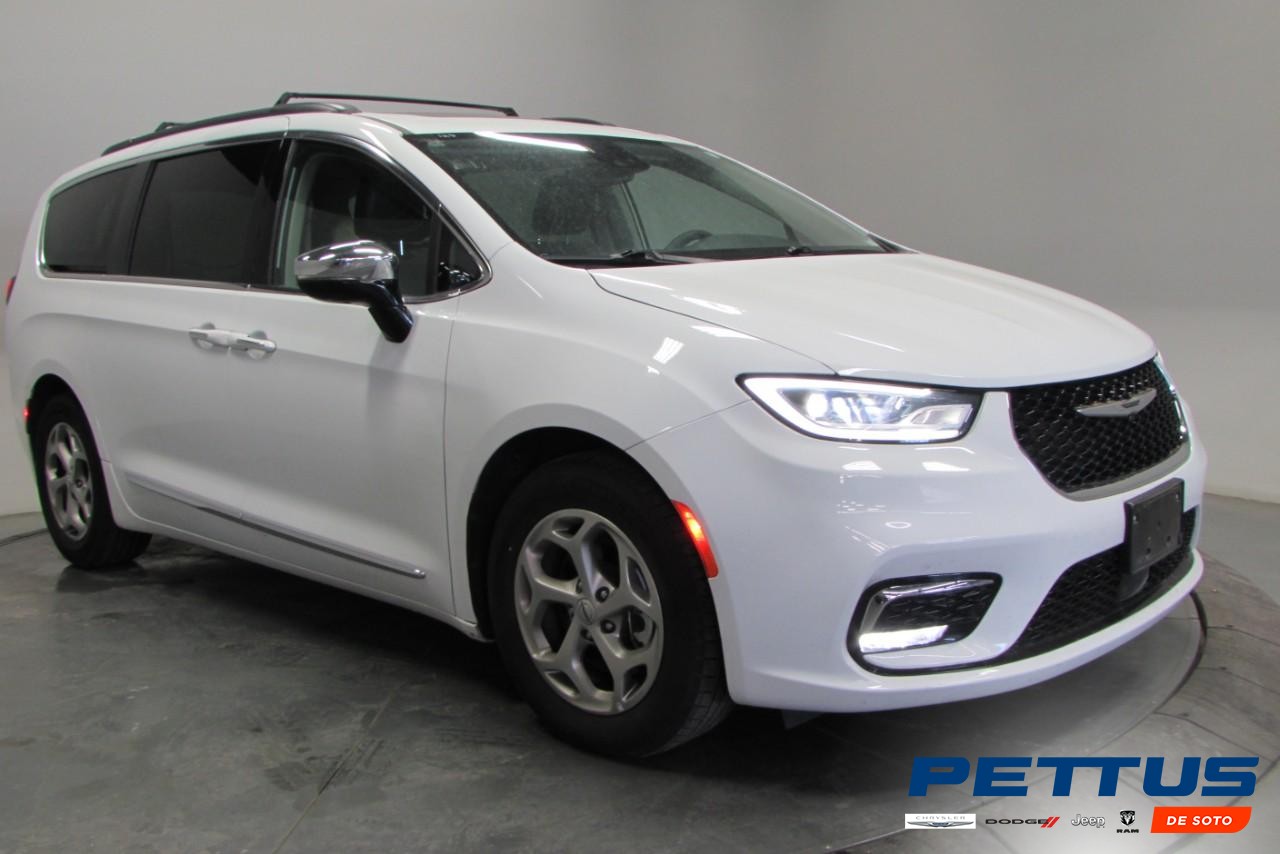 2023 Bright White Clearcoat Chrysler Pacifica Limited Van