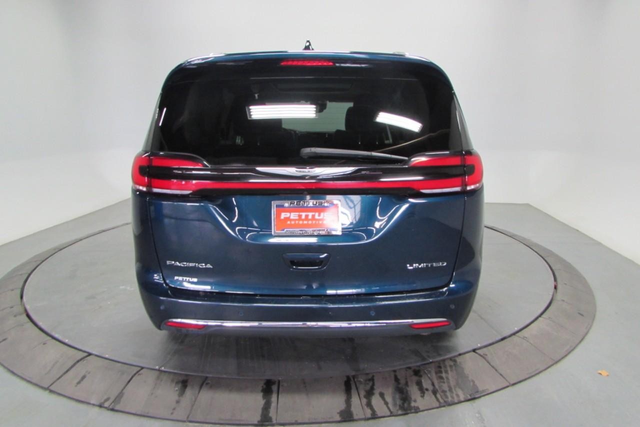 2023 Fathom Blue Pearlcoat Chrysler Pacifica Limited FWD Van