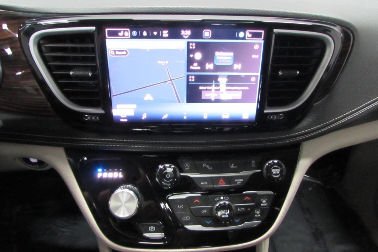 2023 Fathom Blue Pearlcoat Chrysler Pacifica Limited FWD Van